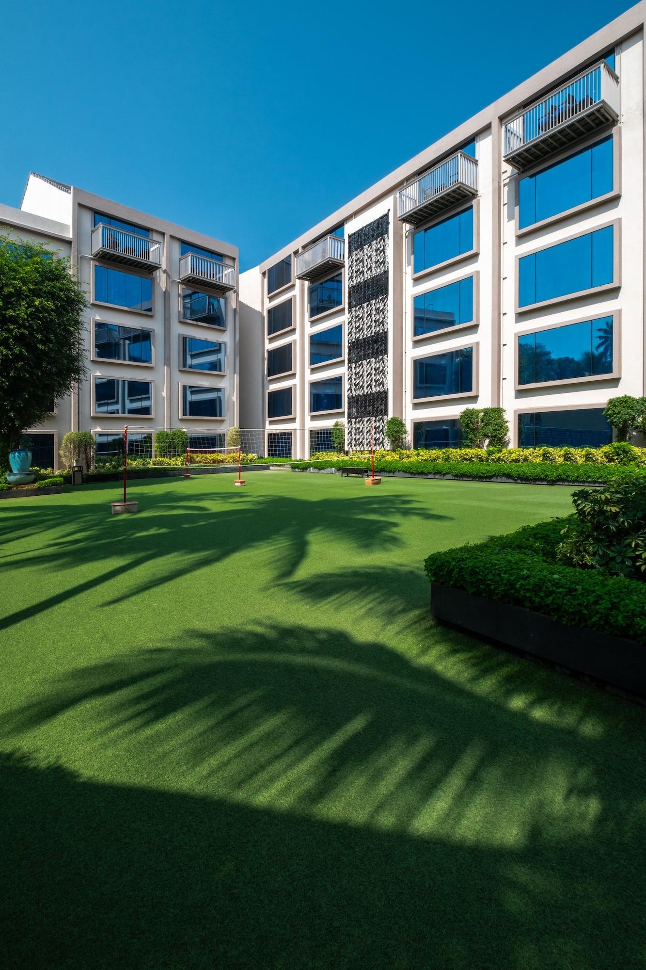 Hyatt Centric Candolim Goa Zewnętrze zdjęcie The University of Law, Birmingham