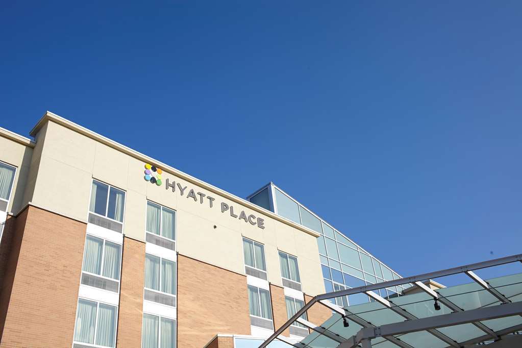 Hyatt Centric Candolim Goa Zewnętrze zdjęcie The Hyatt Place hotel in downtown San Francisco